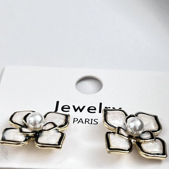 925 Enamel Camellia Earrings Paris style Womens Jewelry White Black - Picture 5 of 11